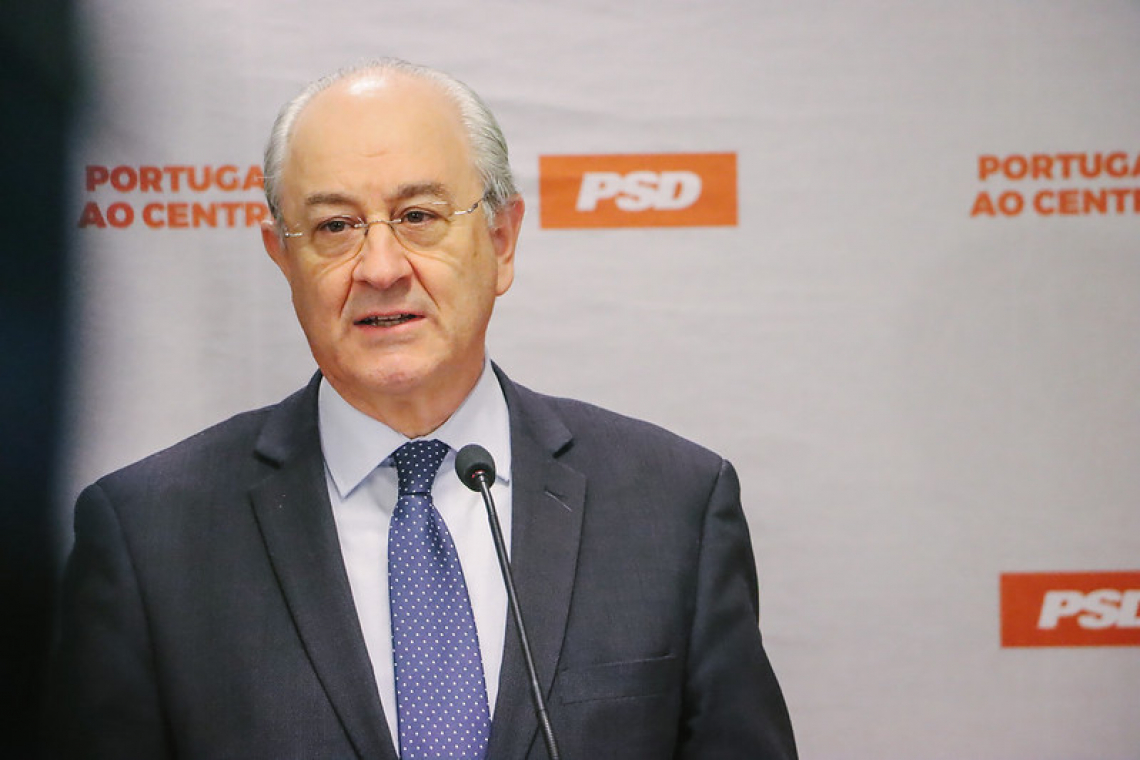 rui rio em conferência de imprensa