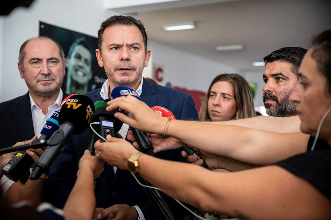 luís montenegro com helder sousa e silva pombal