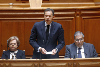 luis montenegro parlamento agosto 2025