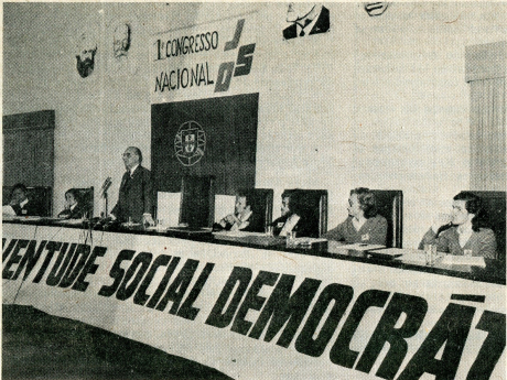Fundação da JSD em 1974